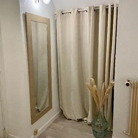 3 Pieces Centre Pittoresques Parking Gratuit A 5 Minutes A Pied Apartment